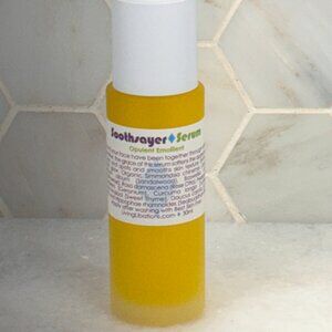 Living Libations Natural Soothsayer Face Serum (30 ml)